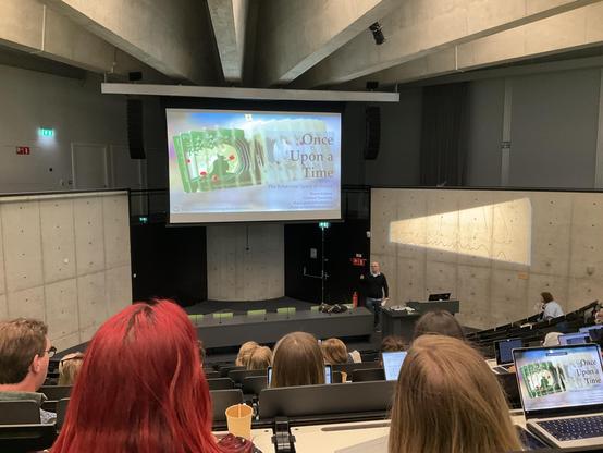 Photo of the lecture hall.